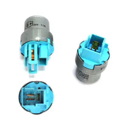 RELAY 24V 3P 11A METAL 90987-01004